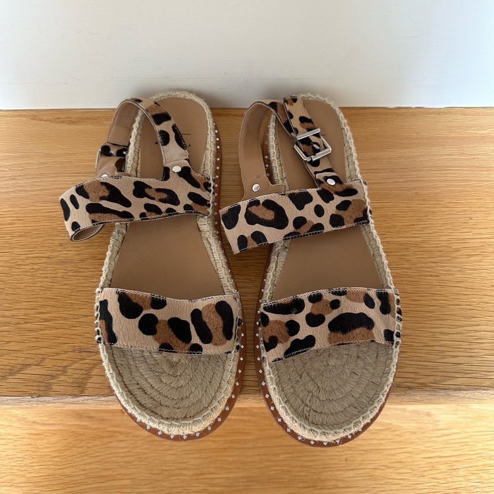 Aquatalia size 9 leopard espadrille sandals